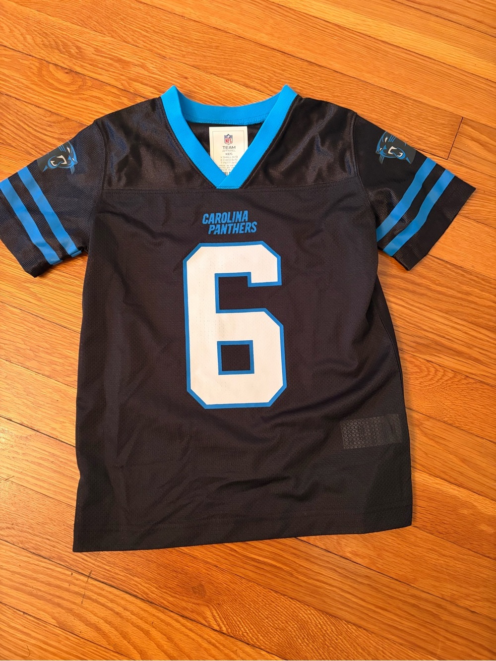 Official NFL Kids Carolina Panthers Jersey. Size-kids 4-5